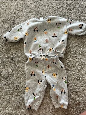 H&M Disney Mickey & Friends Baby Grey Sweatshirt & Jogger Set